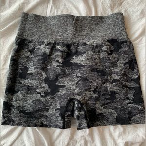 Size small high waisted booty scrunch athletic shorts